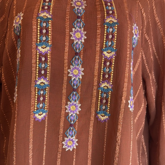 Savannah Jane Rust Tone on Tone Embroidered Boho Top Keyhole Back Sz M - Picture 4 of 6